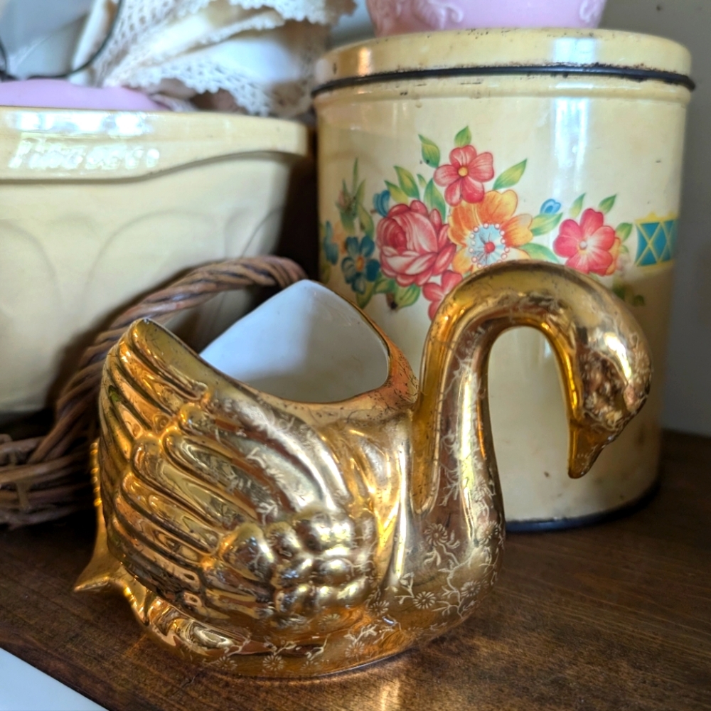 Vintage 22K Gold Dip Swan Planter Pearl China Co. Weeping Gold Floral Pattern